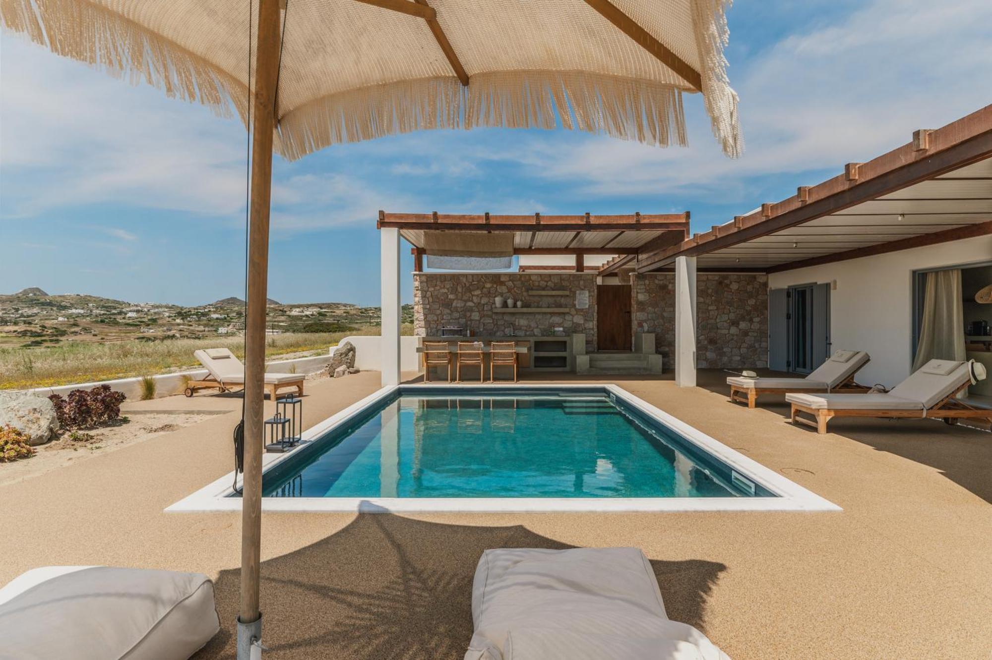 Adriana Luxury Villas Adamantas  Exterior photo