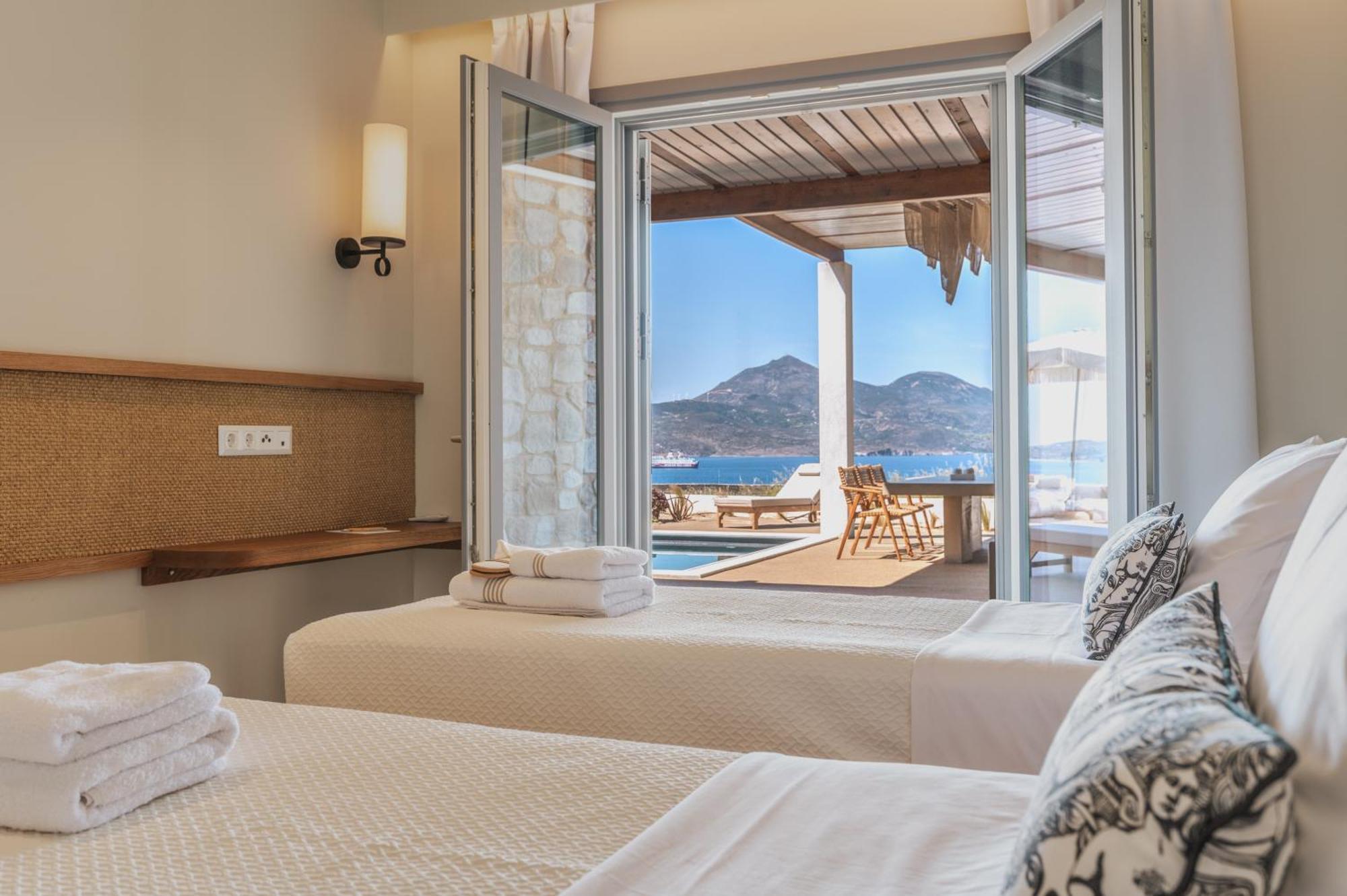 Adriana Luxury Villas Adamantas  Exterior photo